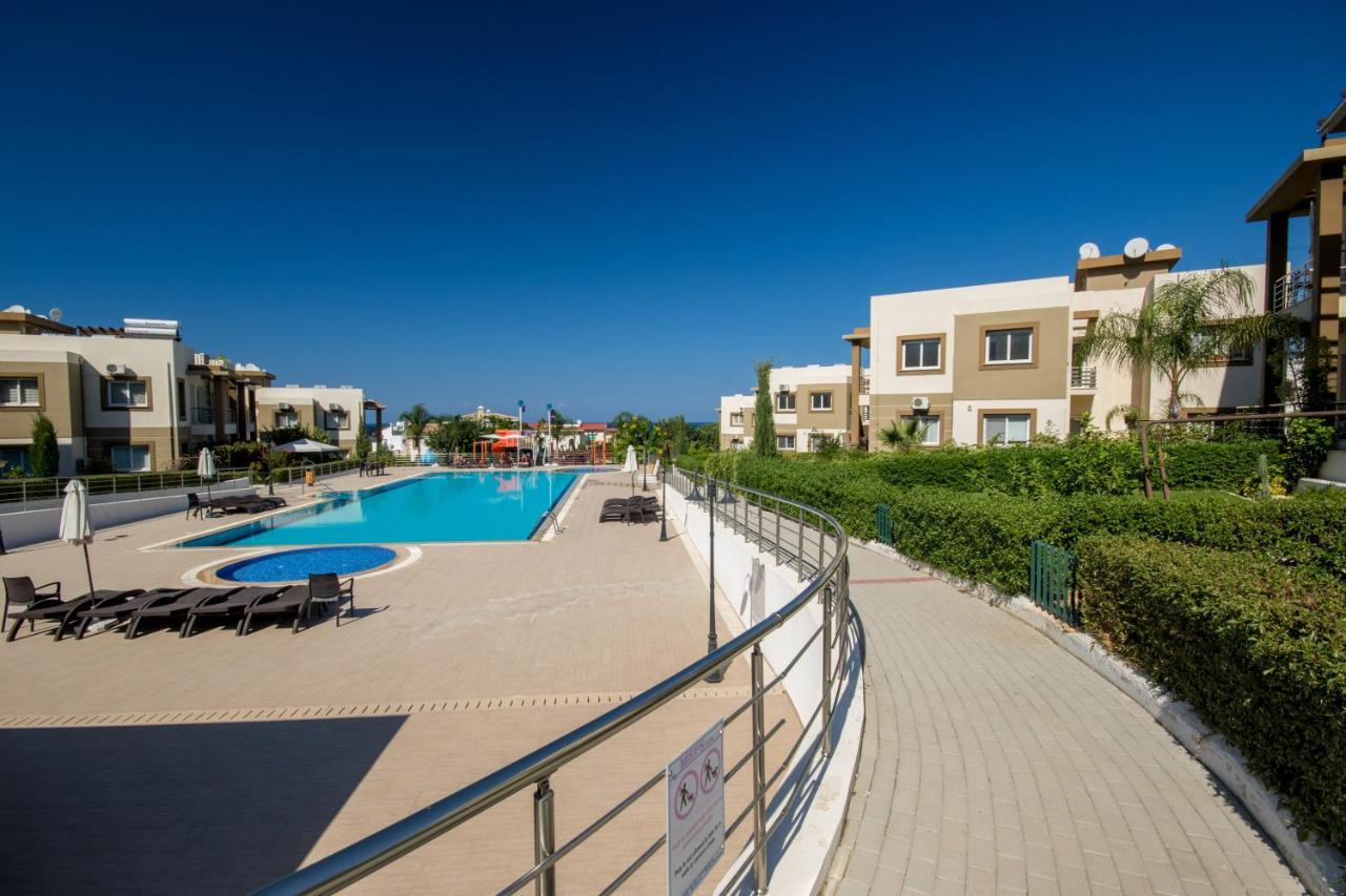 كيرينيا Spacious Two-Bedroom Apartment In Amazing Residence Escape Homes المظهر الخارجي الصورة