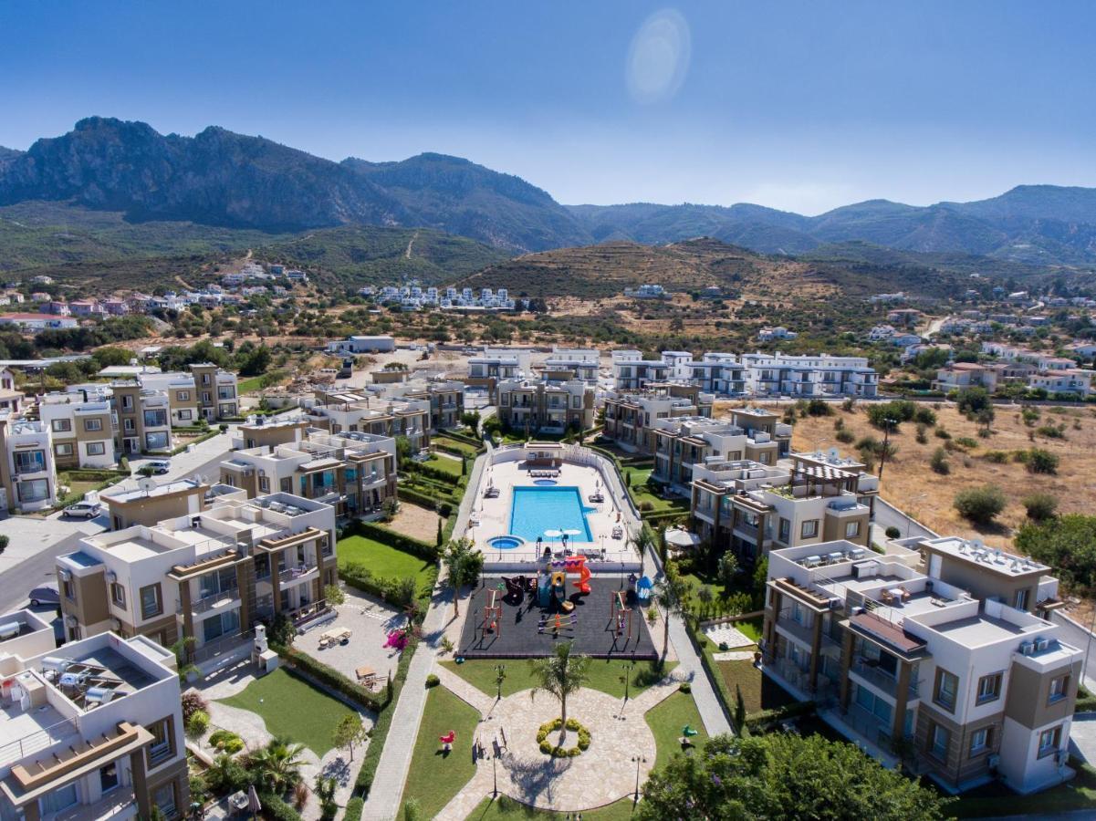 كيرينيا Spacious Two-Bedroom Apartment In Amazing Residence Escape Homes المظهر الخارجي الصورة