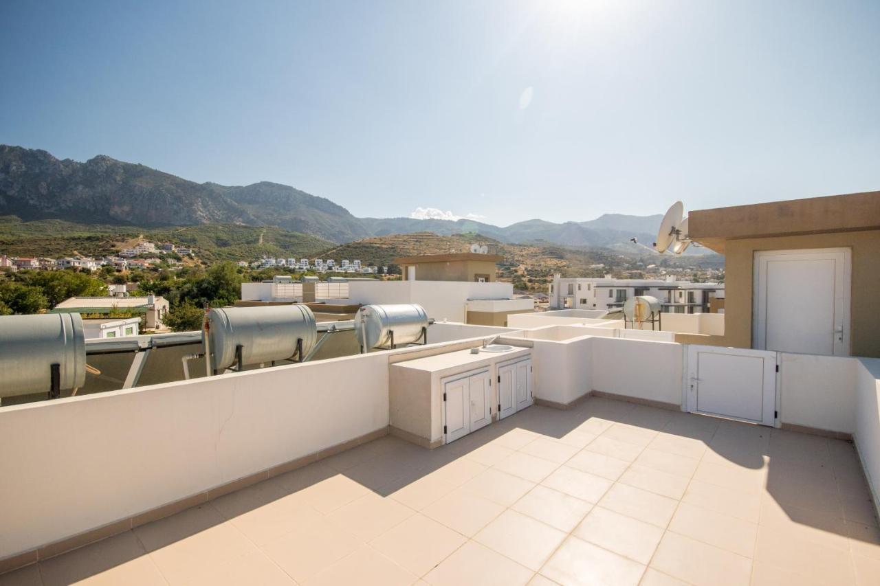 كيرينيا Spacious Two-Bedroom Apartment In Amazing Residence Escape Homes المظهر الخارجي الصورة