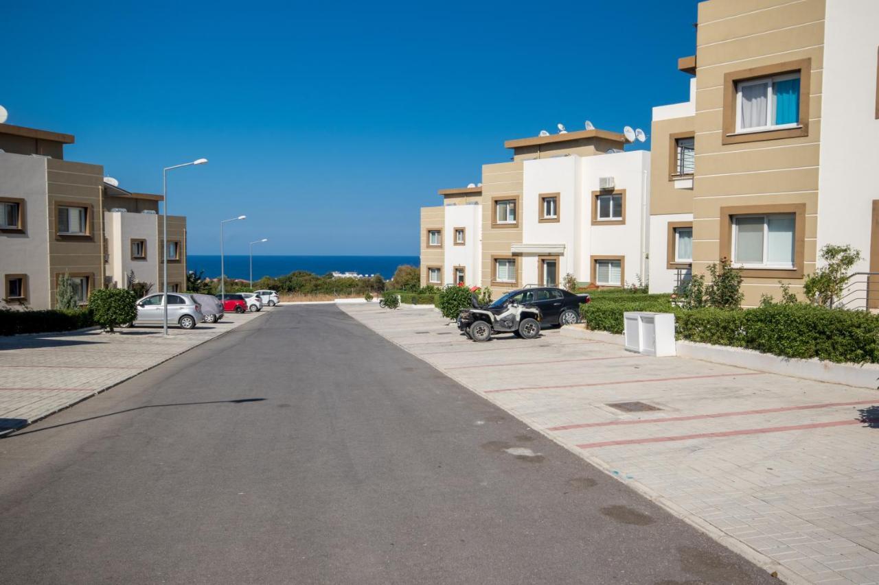 كيرينيا Spacious Two-Bedroom Apartment In Amazing Residence Escape Homes المظهر الخارجي الصورة
